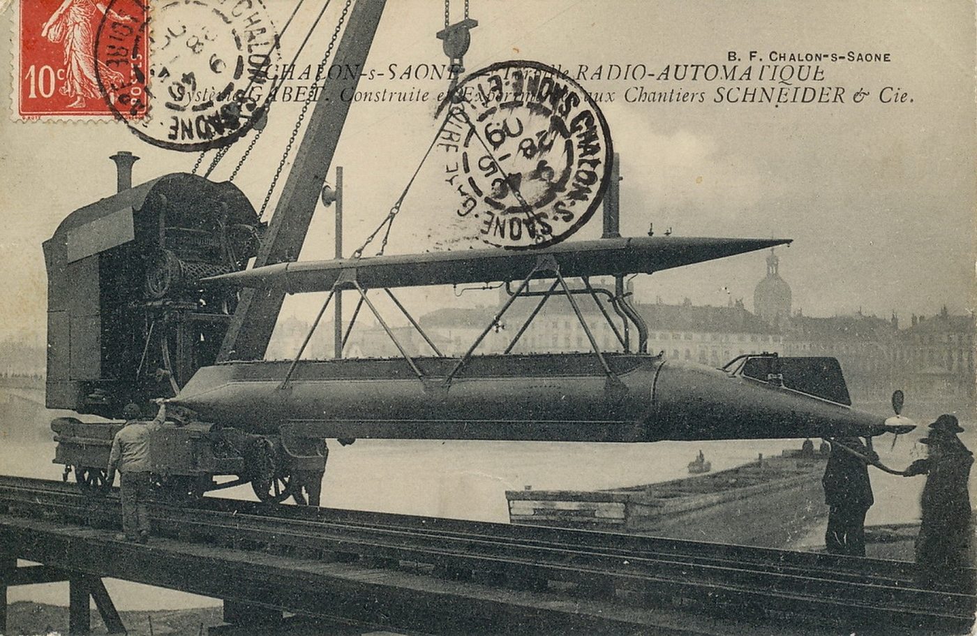 Chalon-sur-Saône. Torpille radio automatique, système Gabet, construite et expérimentée aux chantiers Schneider.