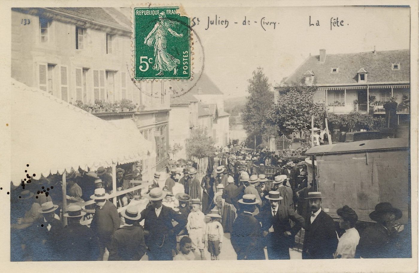 Saint-Julien-de-Civry. La fête.