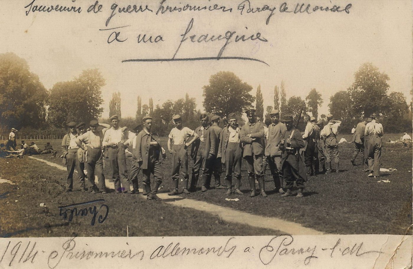 Prisonniers allemands à Paray-le-Monial, 1914.