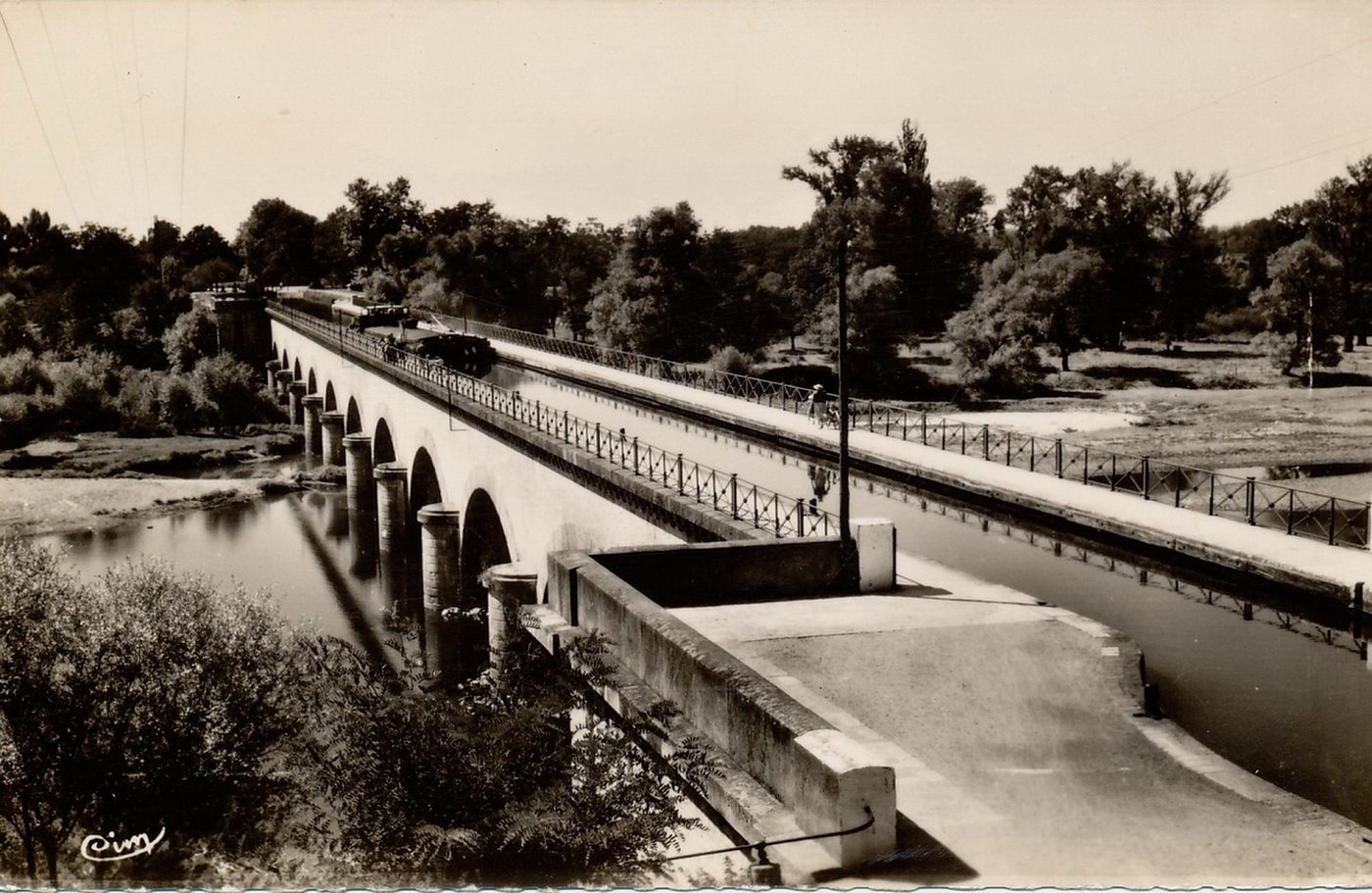 Digoin. Le pont aqueduc.