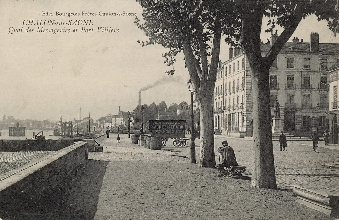 Chalon-sur-Saône. Quai des messageries et port Villiers.