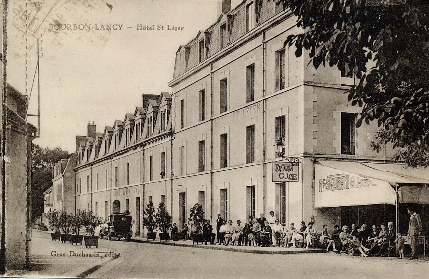 Bourbon-Lancy. Hôtel Saint-Léger.