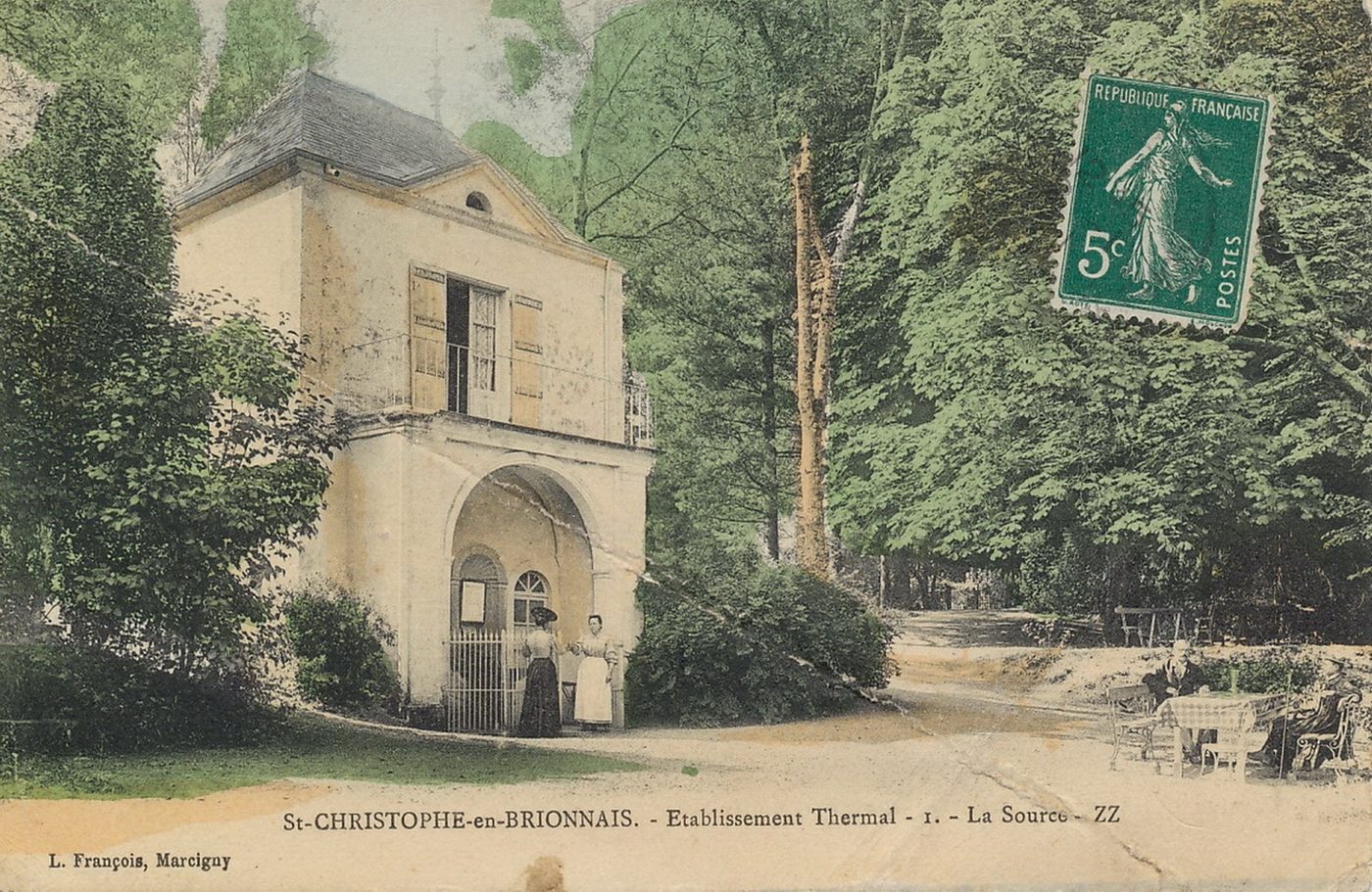 Saint-Christophe-en-Brionnais. Etablissement thermal. La source.