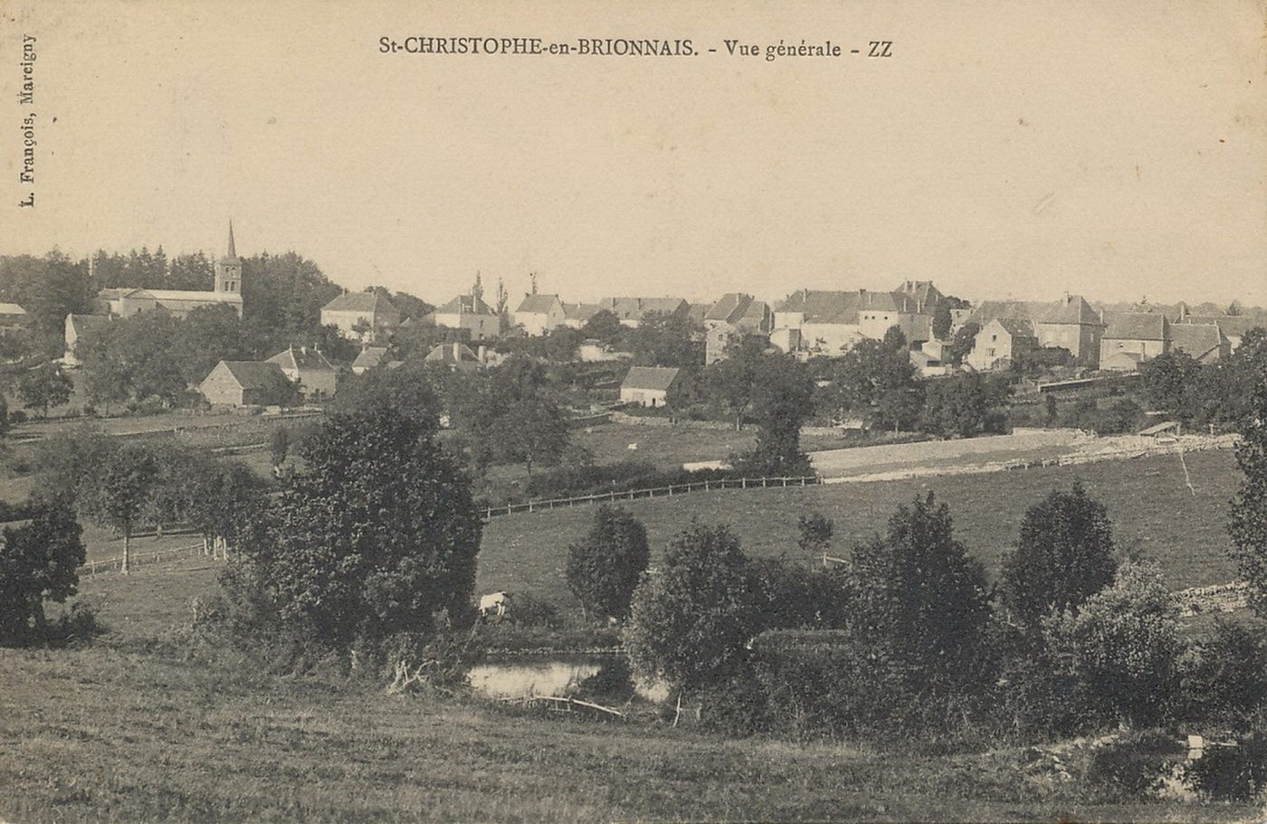 Saint-Christophe-en-Brionnais. Vue générale.