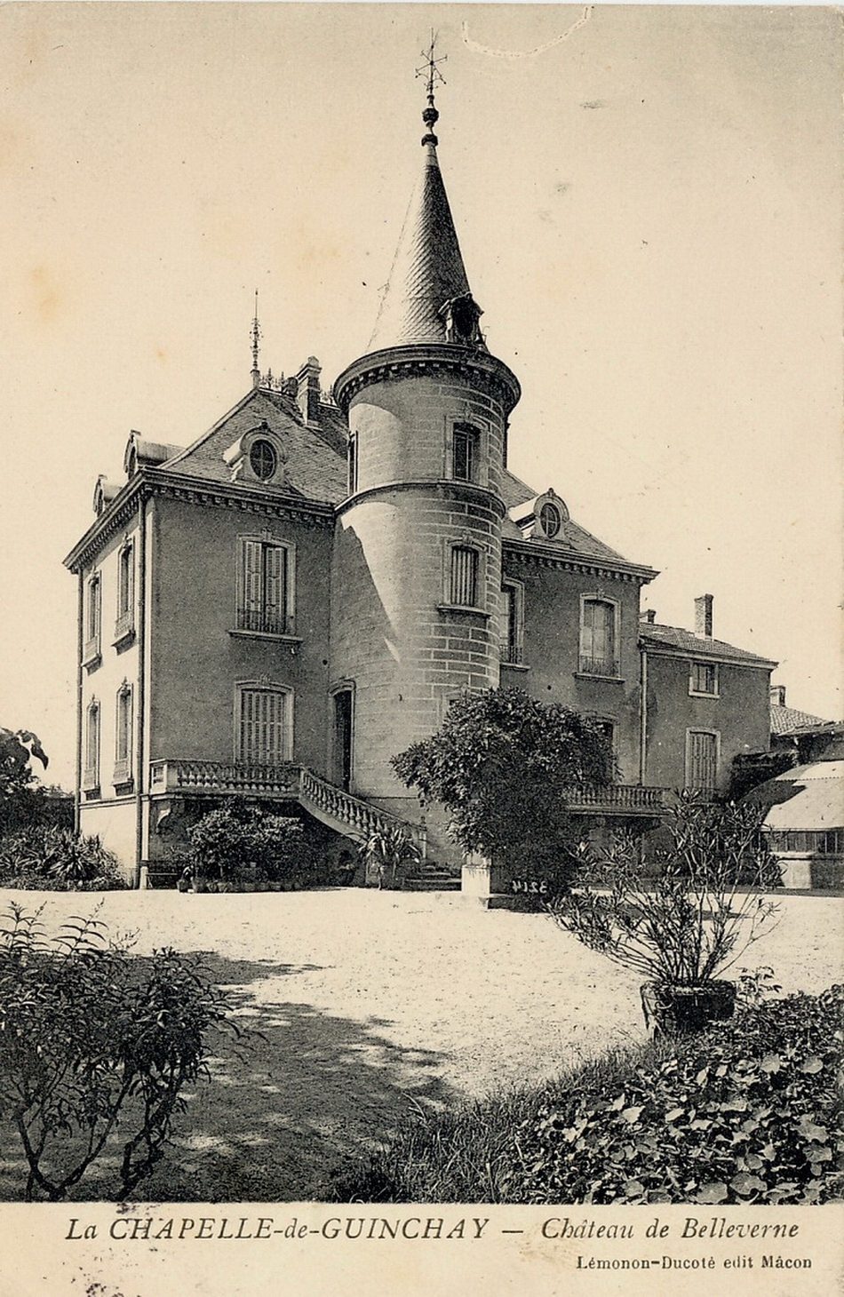 La Chapelle-de-Guinchay. Château de Belleverne.