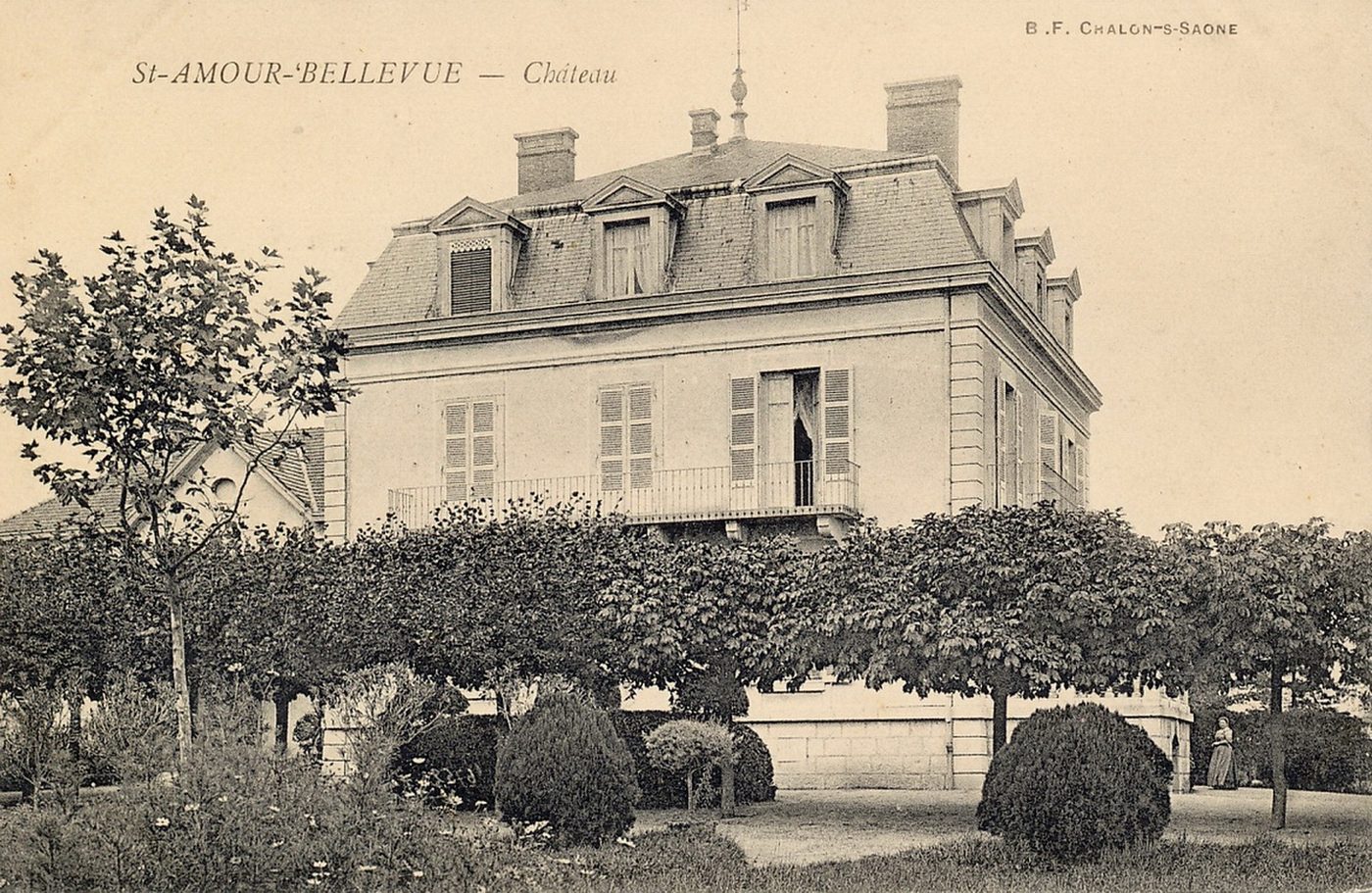 Saint-Amour-Bellevue. Le château.