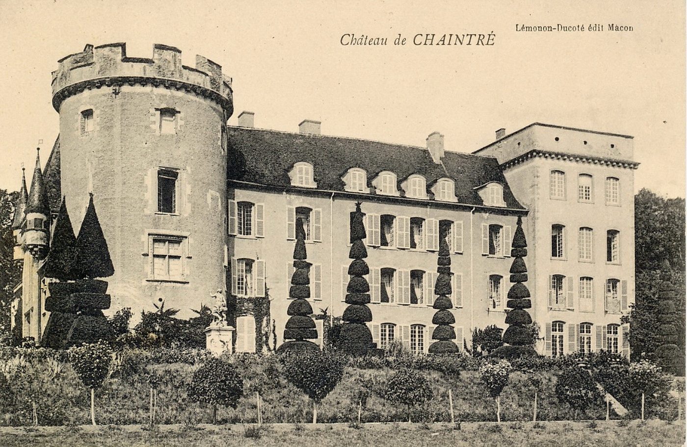 Château de Chaintré.