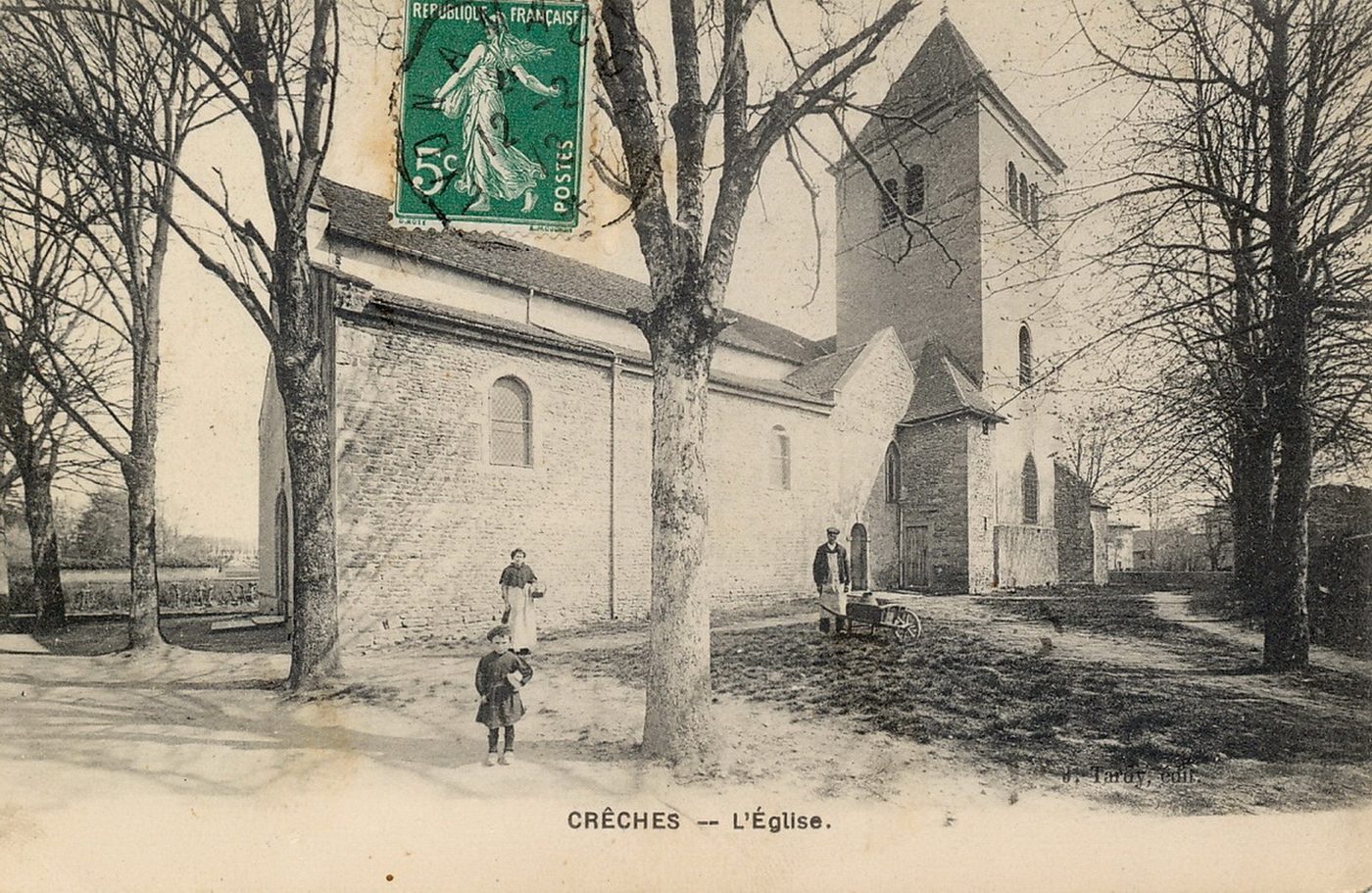 Crêches. L'église.
