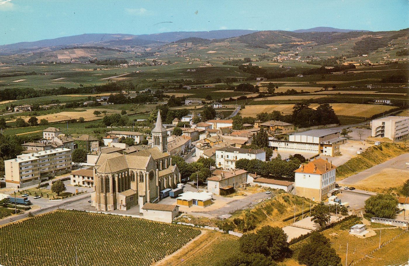 La Chapelle-de-Guinchay. Vue générale.