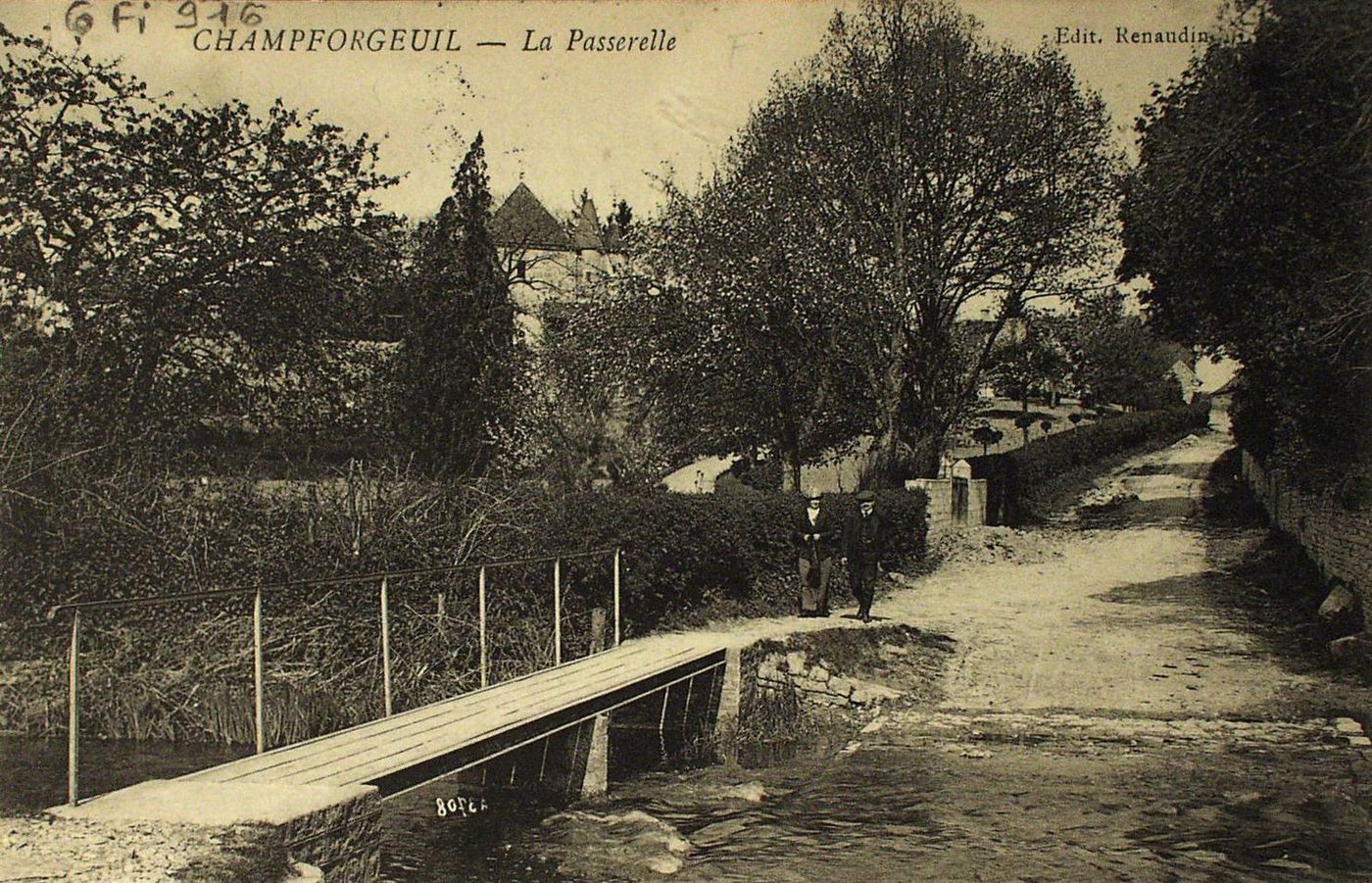 Champforgeuil. La passerelle.