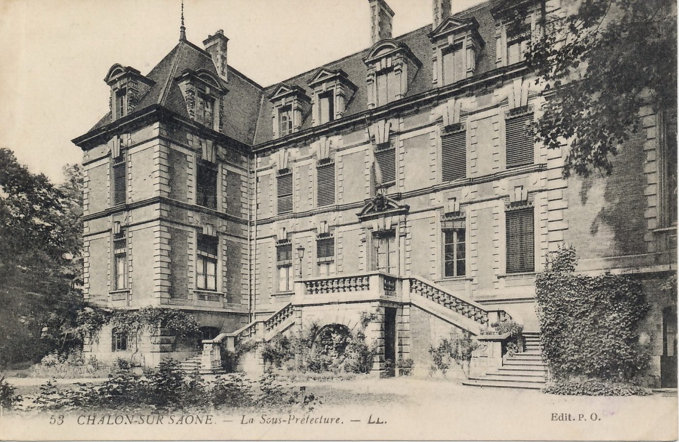 Chalon-sur-Saône.- La sous-préfecture.