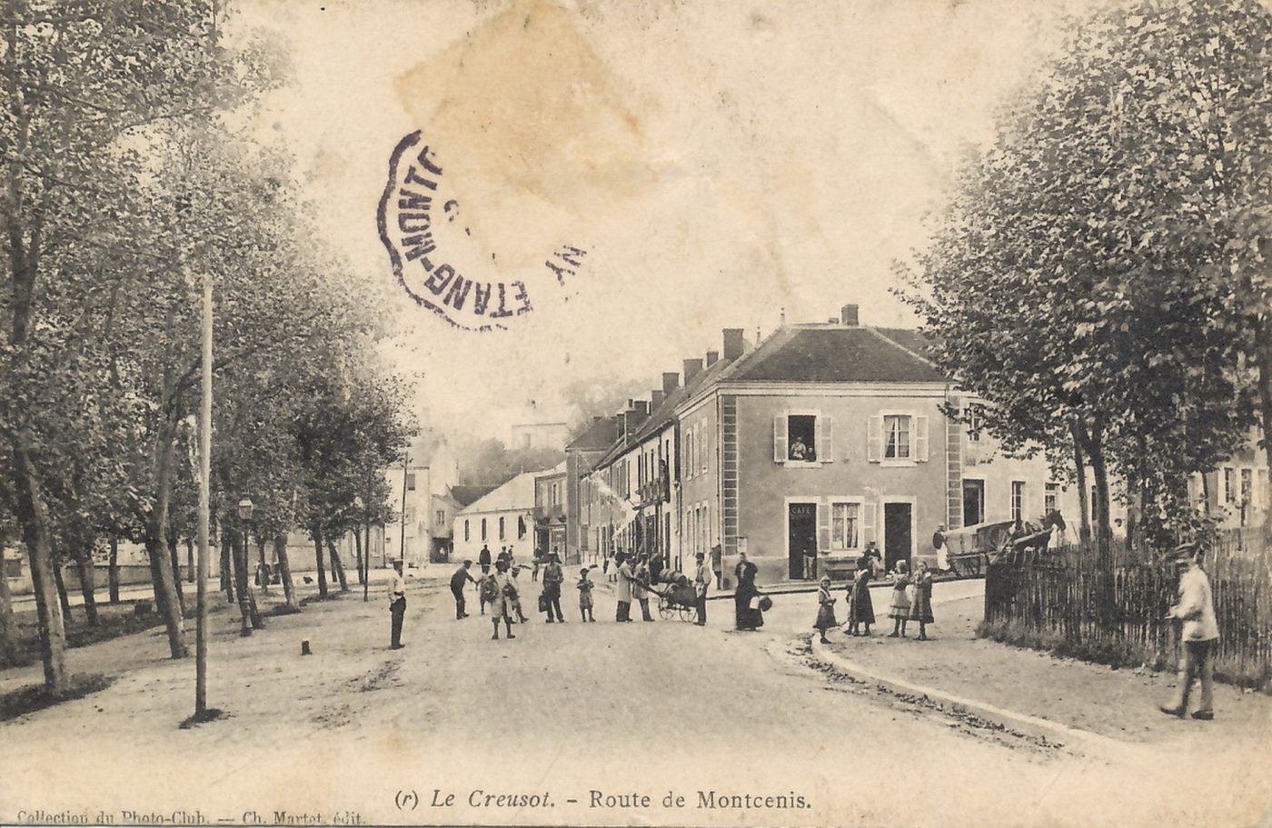 Le Creusot. Route de Montcenis.