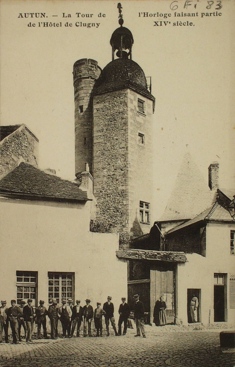 Autun. La tour de l'horloge faisant partie de l'hôtel de Clugny XIVe s.