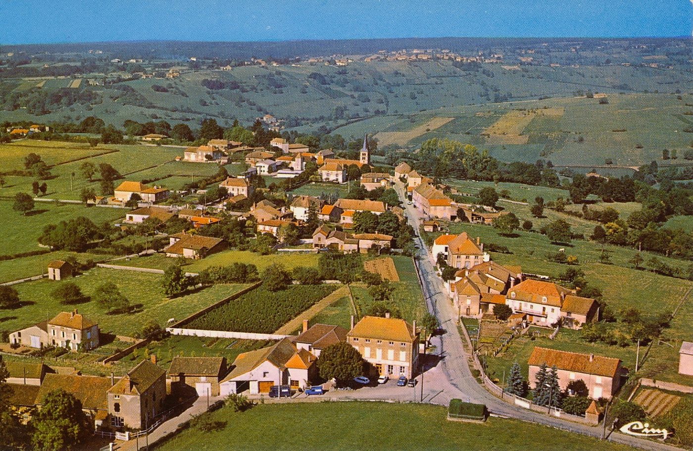 Fleury-la-Montagne. Vue générale aérienne.