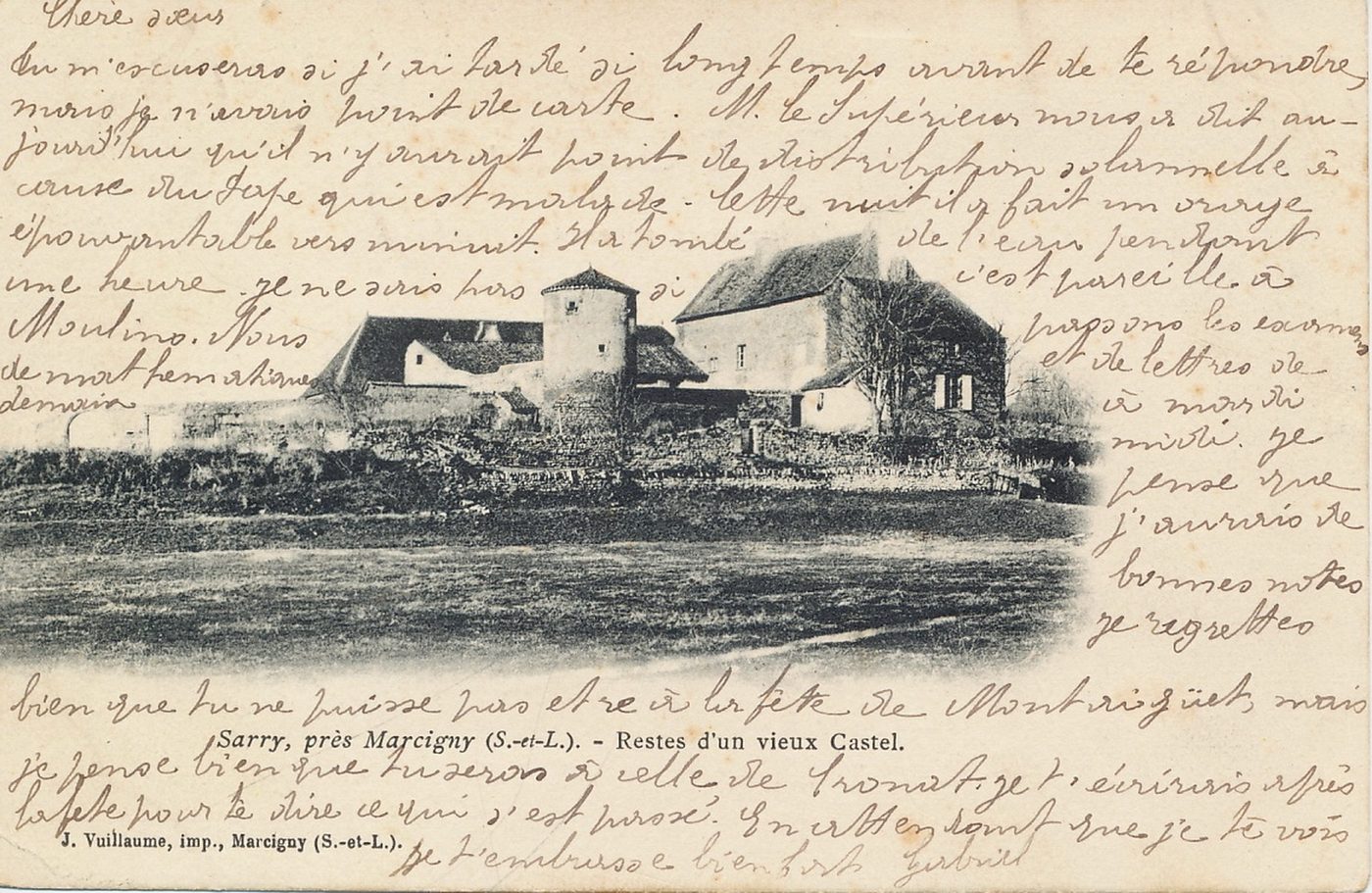 Sarry, près de Marcigny. Restes d'un vieux castel.
