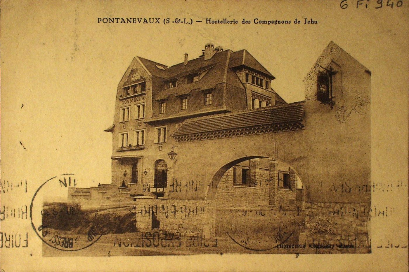 Pontanevaux. Hostellerie des Compagnons de Jehu.