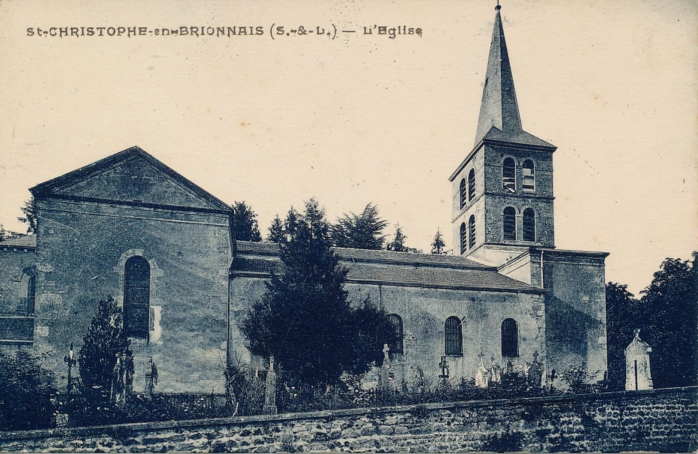 Saint-Christophe-en-Brionnais. L'église.