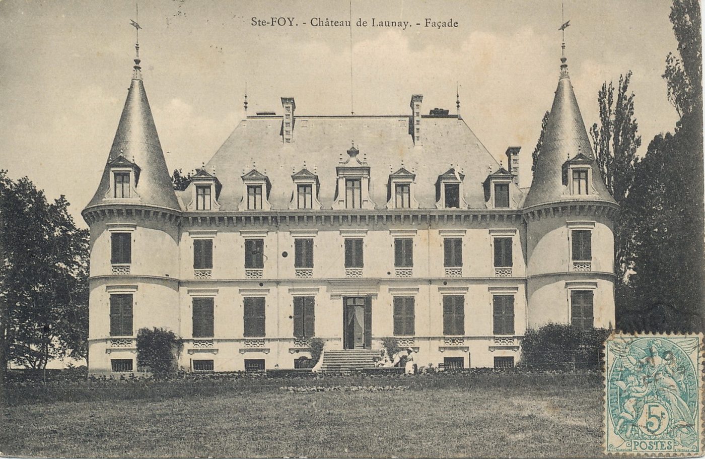 Sainte-Foy. Château de Launay. Façade.