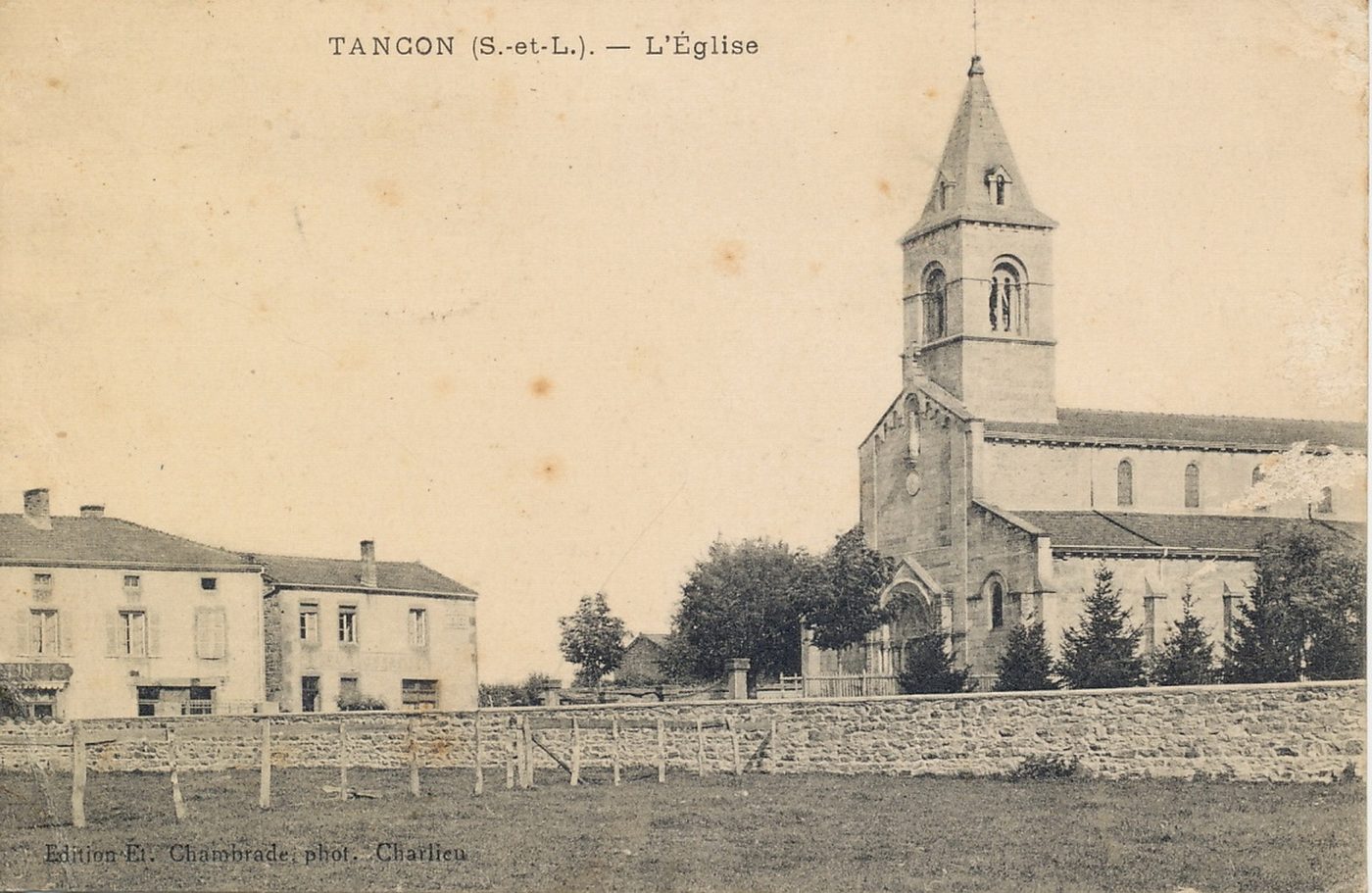 Tancon. L'église.