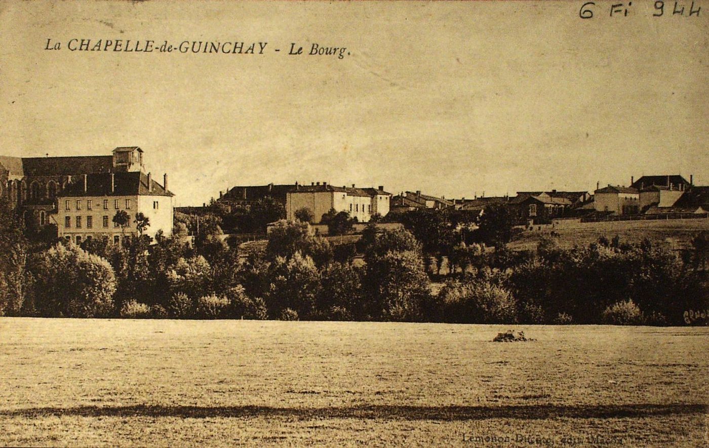 La Chapelle-de-Guinchay. Le bourg.