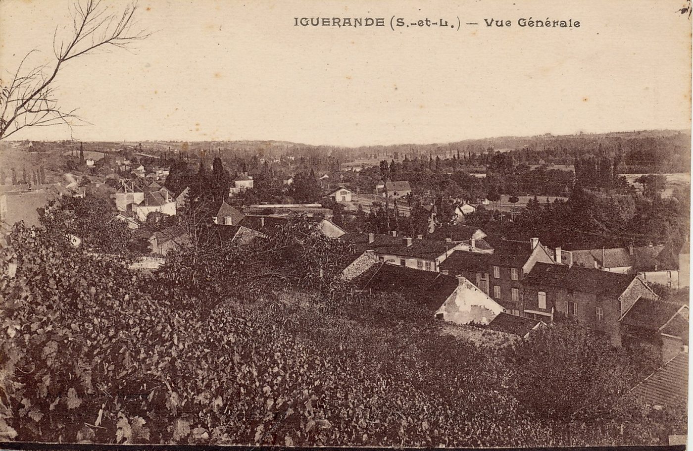 Iguerande. Vue générale.