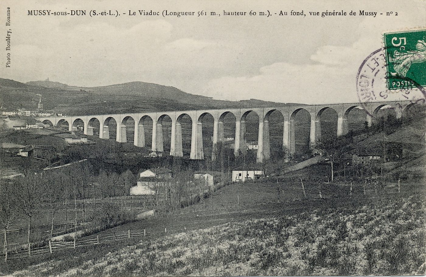 Mussy-sous-Dun. Le viaduc. Au fond, vue générale de Mussy.