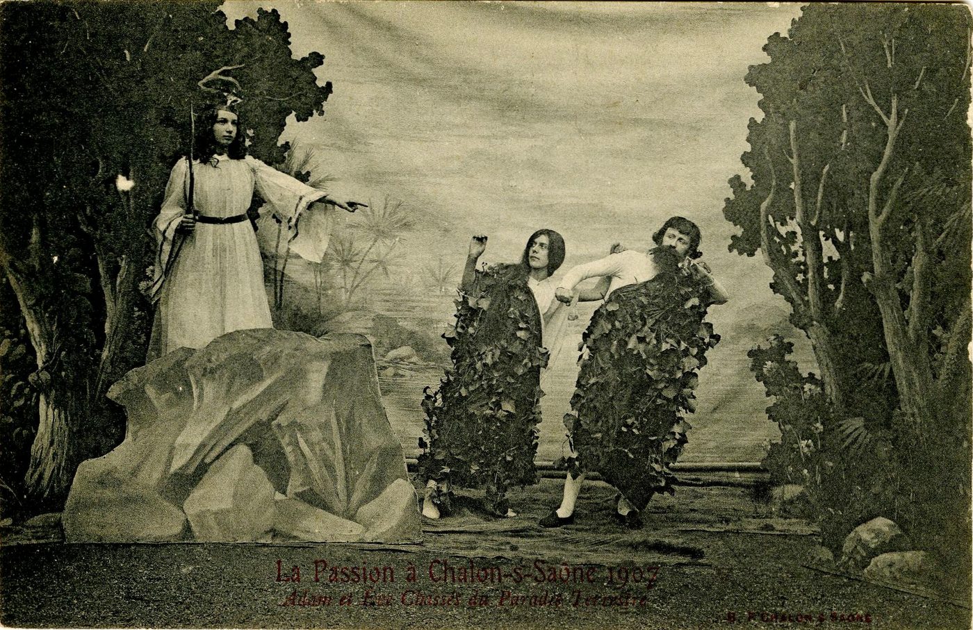 Chalon-sur-Saône, 1907. La passion, Adam et Eve chassés du paradis terrestre.