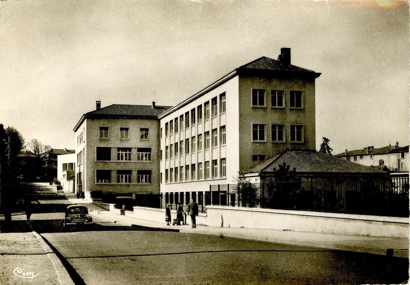 Mâcon. Ecole normale de garçons et maison d'éducation nationale, architecte Palazzi.
