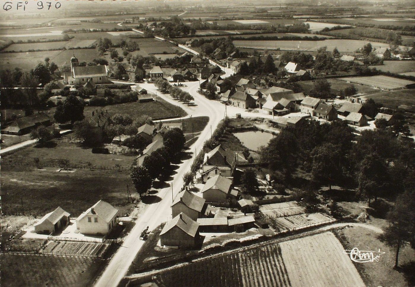 La Chapelle-Saint-Sauveur. Vue panoramique aérienne.