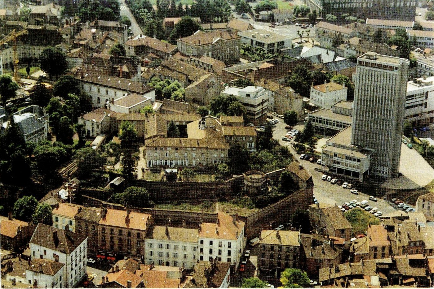 Mâcon : le secteur de l'ancien couvent de la Visitation en 1983.