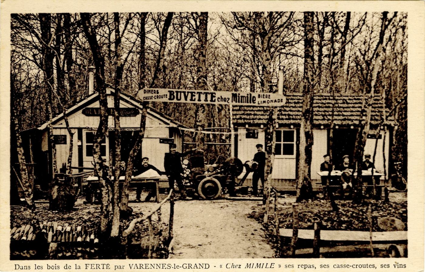 Dans les bois de la Ferté par Varennes-le-Grand. Chez Mimile, ses repas, ses casse-croutes, ses vins.