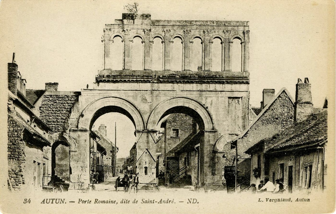 Autun. Porte romaine, dite de Saint-André.