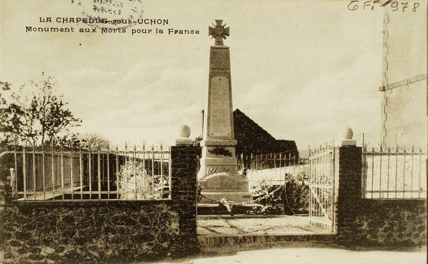 La Chapelle-sous-Uchon. Monument aux morts pour la France.