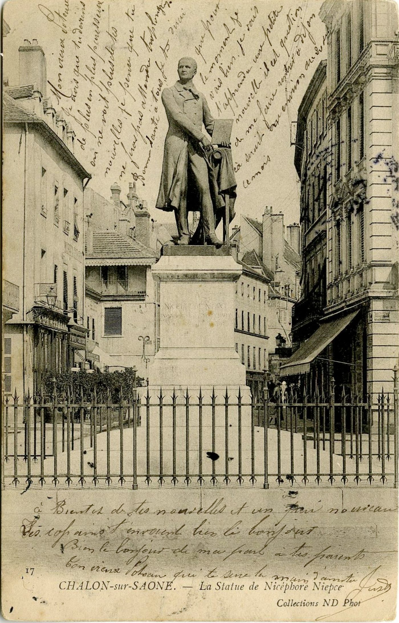Chalon-sur-Saône.- La statue de Nicéphore Niepce.