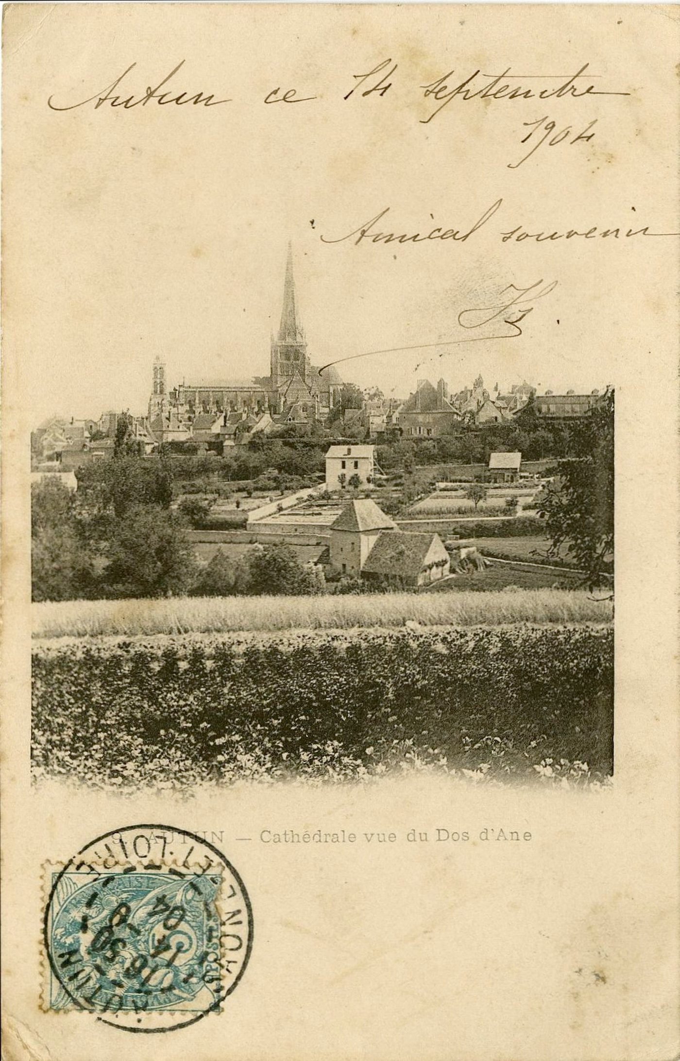 Autun. Cathédrale vue du dos d'âne.