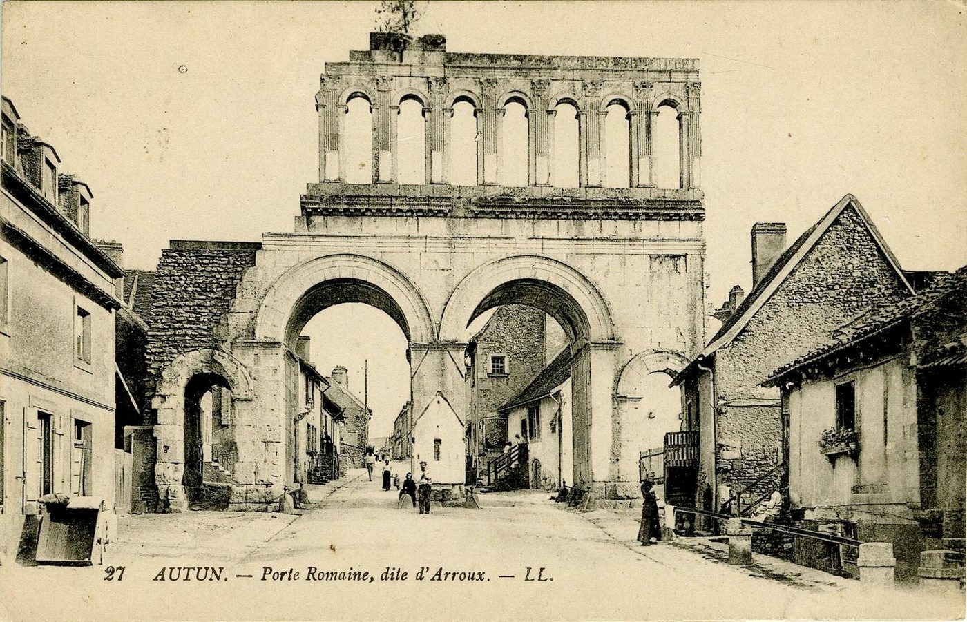 Autun. Porte romaine, dite d'Arroux.