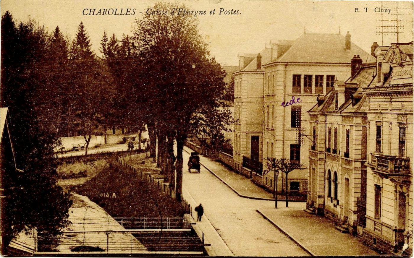 Charolles. Caisse d'épargne et postes.