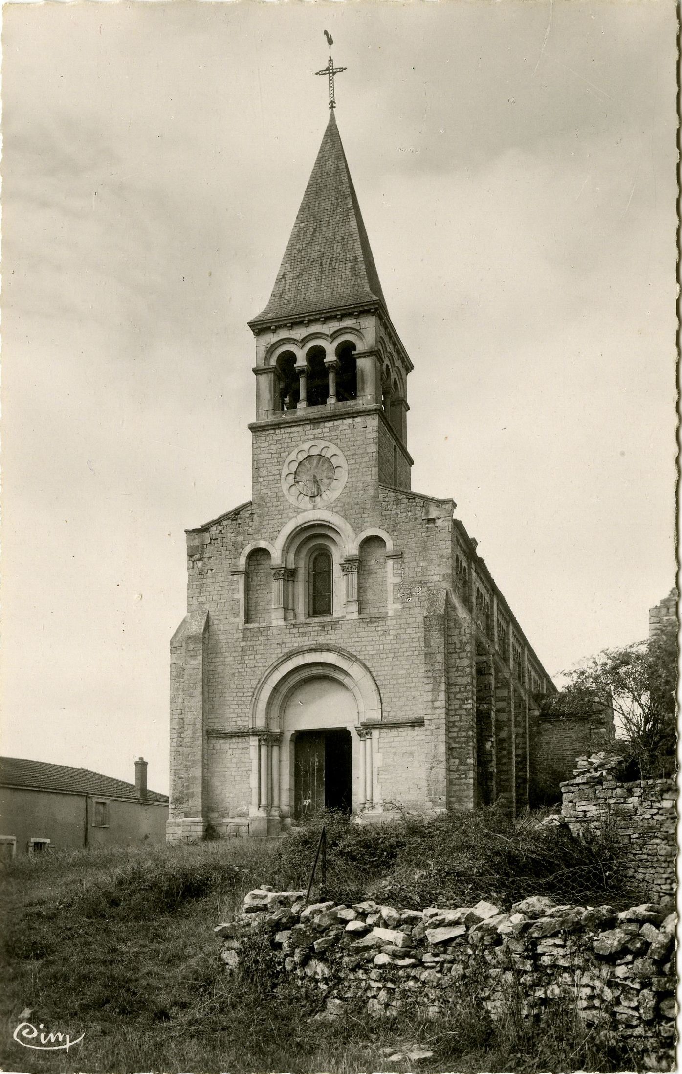 Plottes. L'église.