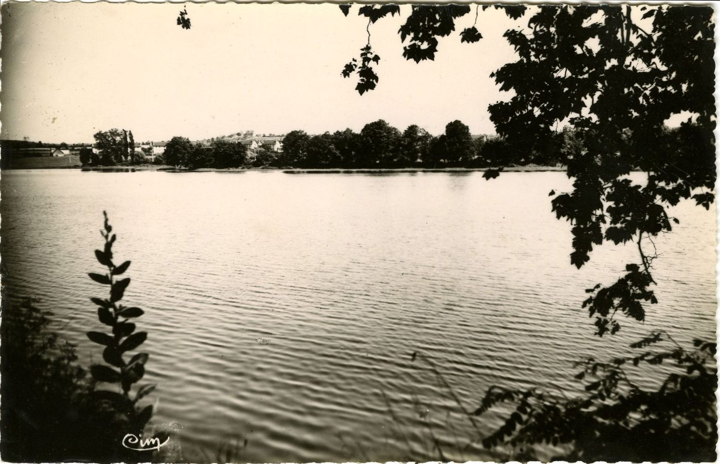Toulon-sur-Arroux. La rivière.