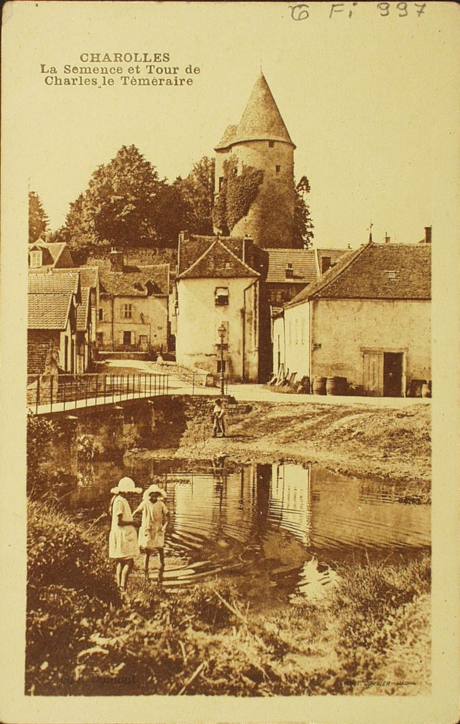 Charolles. La Semence et tour de Charles le Téméraire.
