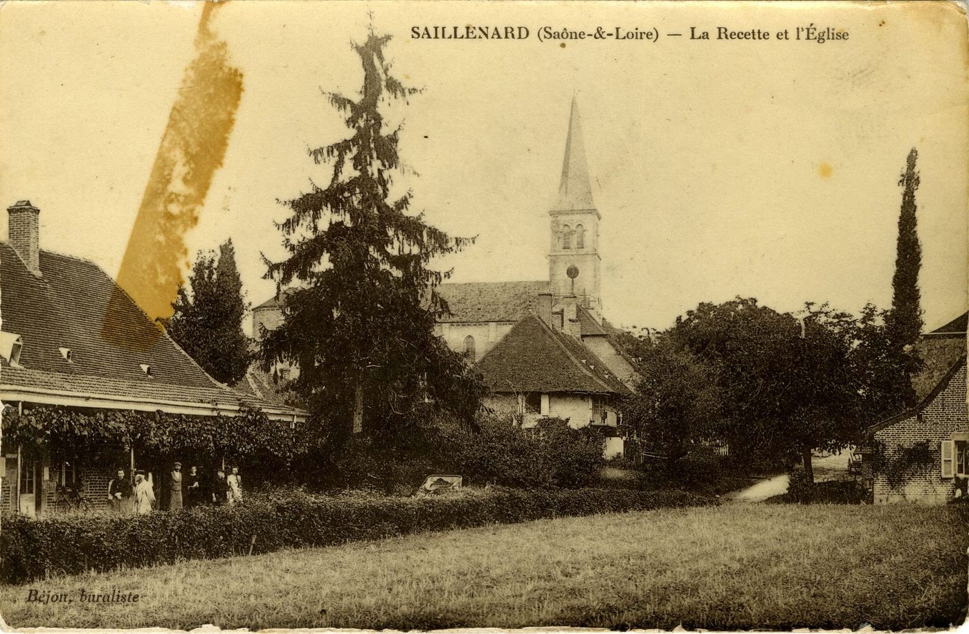 Saillenard. La recette et l'église.