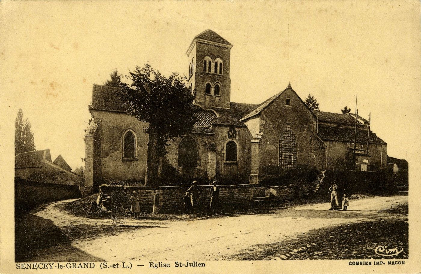 Sennecey-le-Grand. Eglise Saint-Julien.