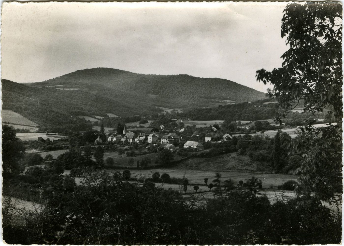 Le Morvan. Saint-Prix, le Mont-Beuvray.