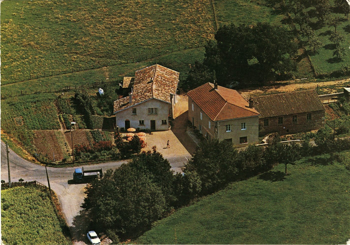 Café restaurant Janot. Serrières.