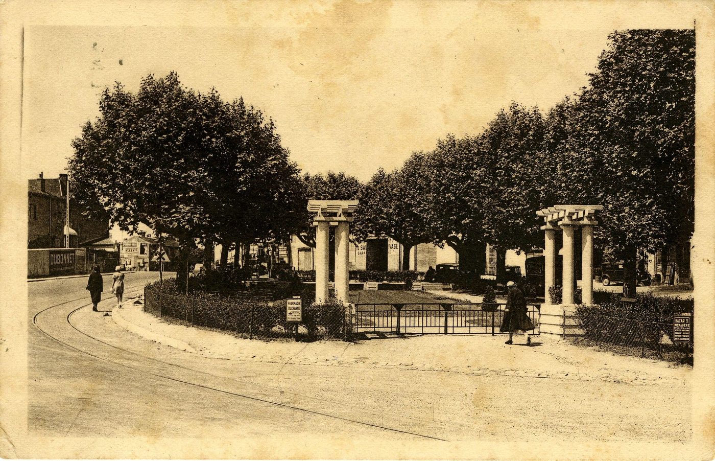 Tournus. Le nouveau square.