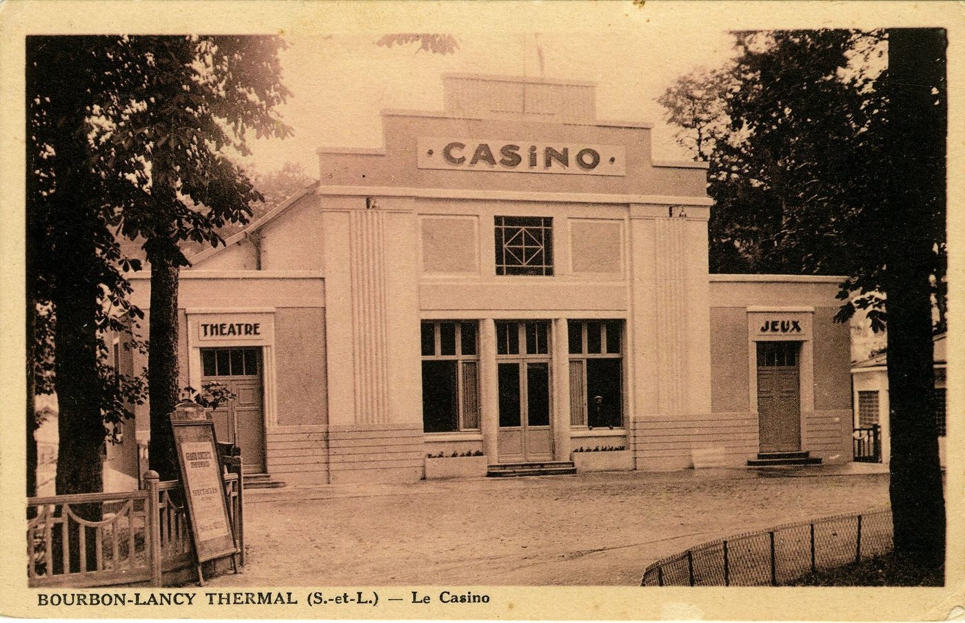 Bourbon-Lancy thermal. Le casino, théâtre, jeux.