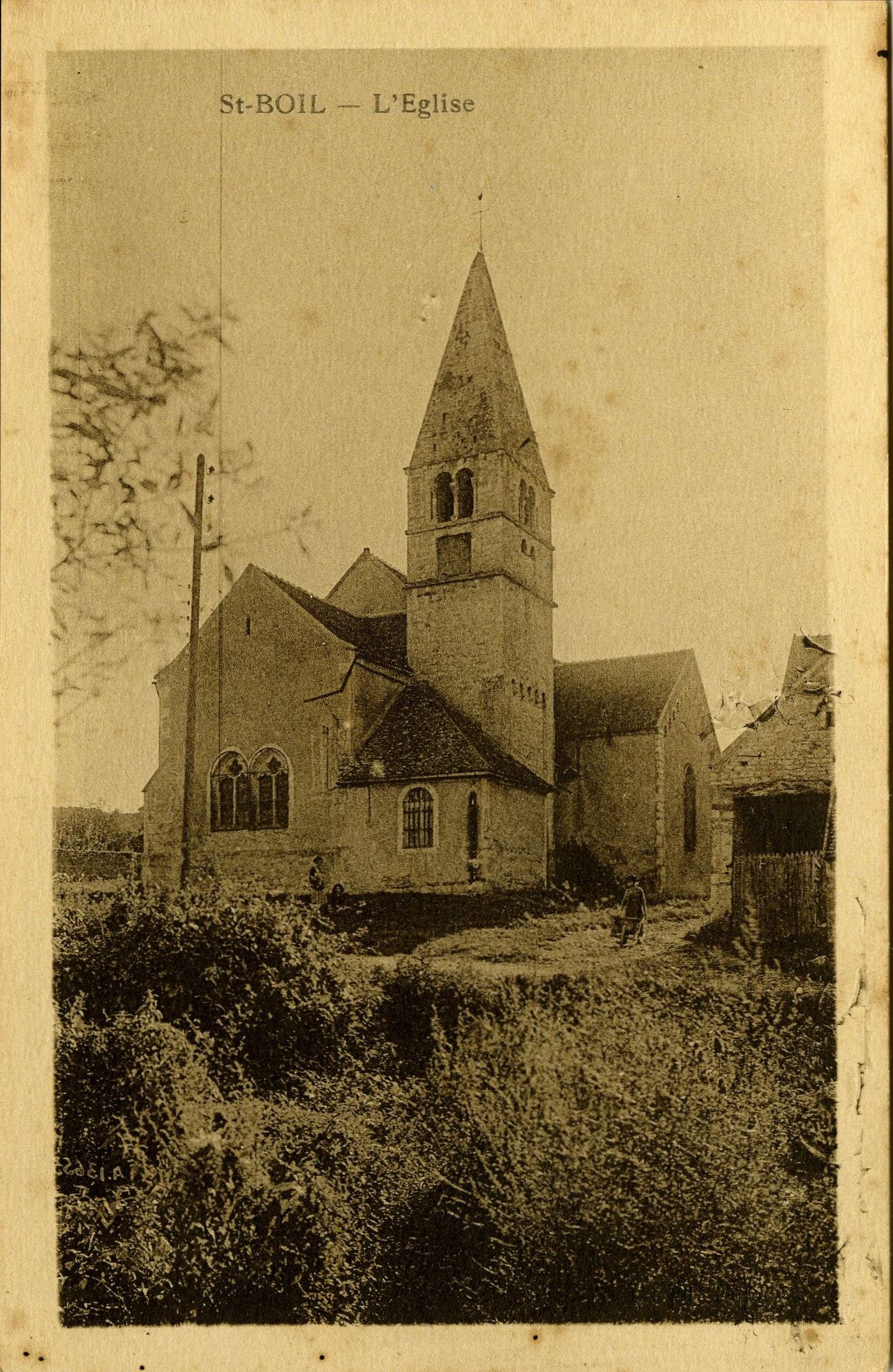 Saint-Boil. L'église.