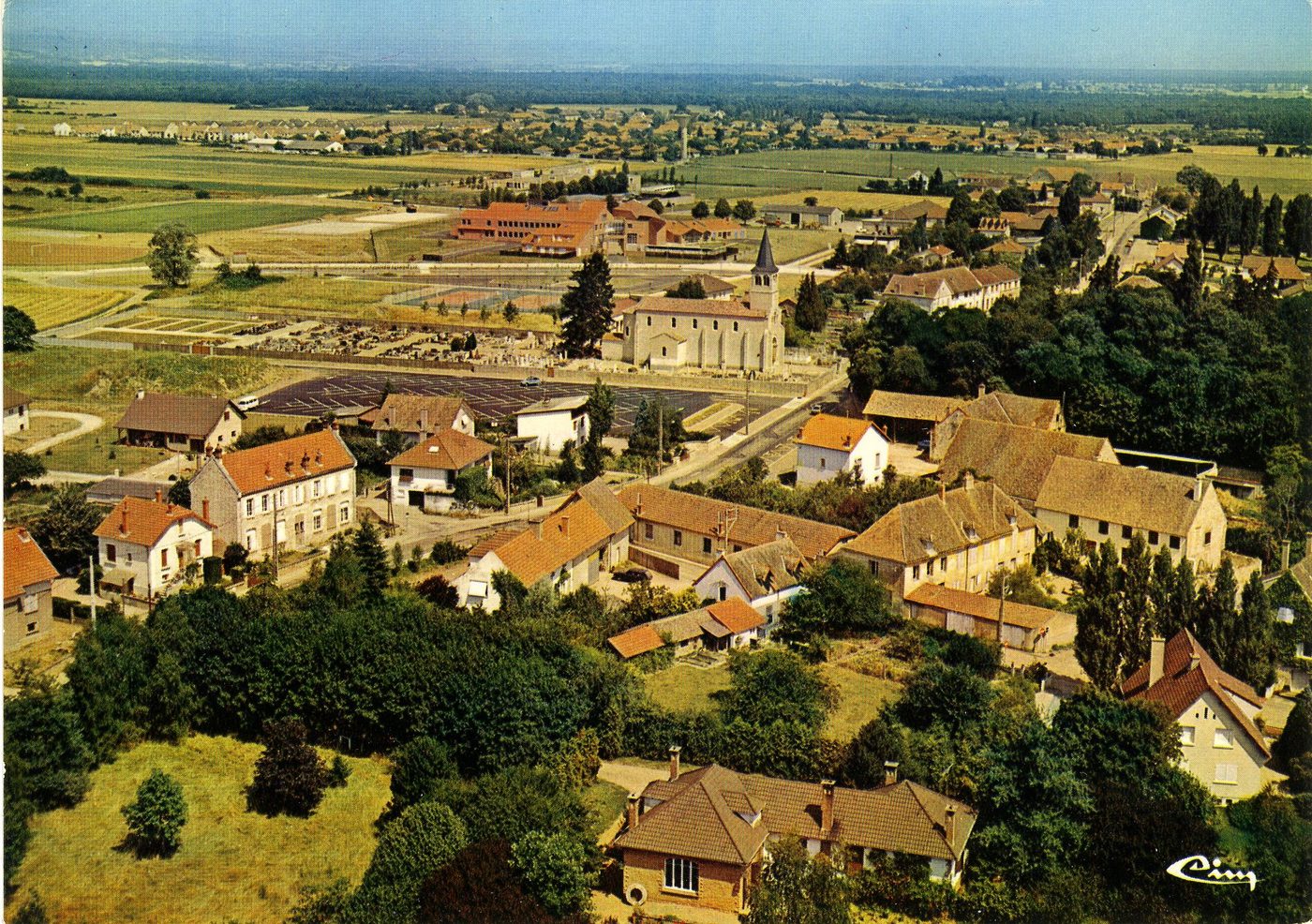 Chatenoy-le-Royal. Vue générale aérienne.