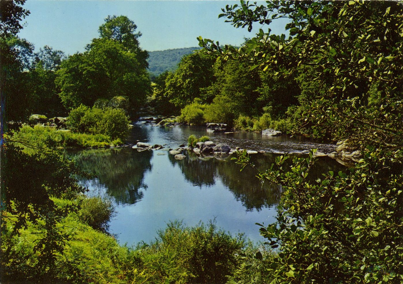 Toulon-sur-Arroux. Les rochers de la Boulaye.