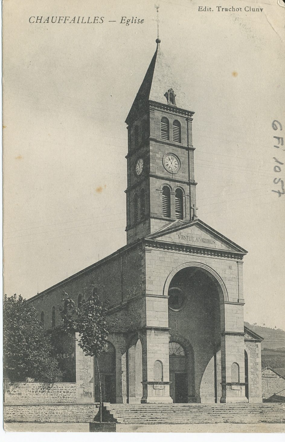 Chauffailles. Eglise.